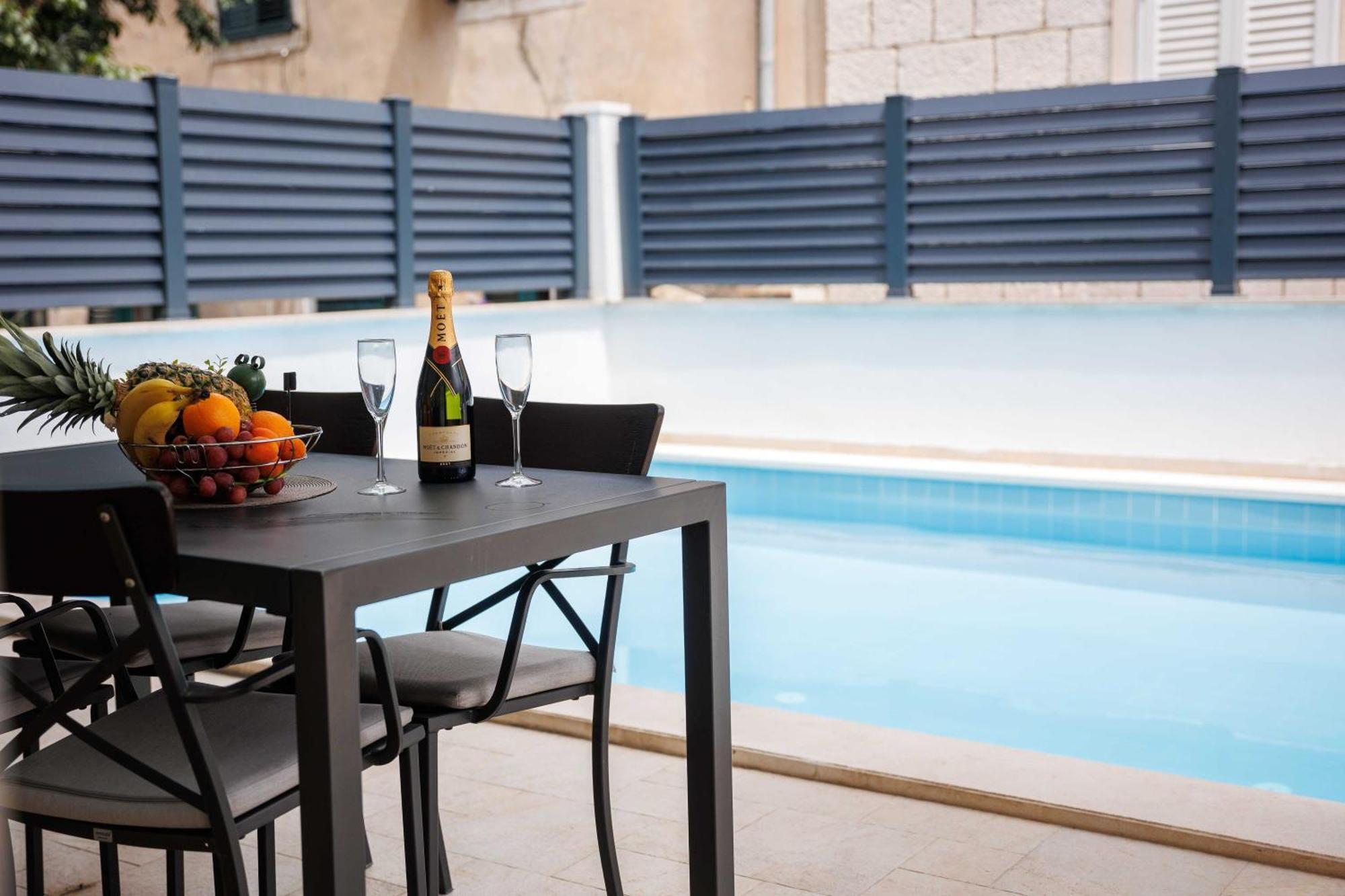 Apartments Gabrieri ดูบรอฟนิก ภายนอก รูปภาพ